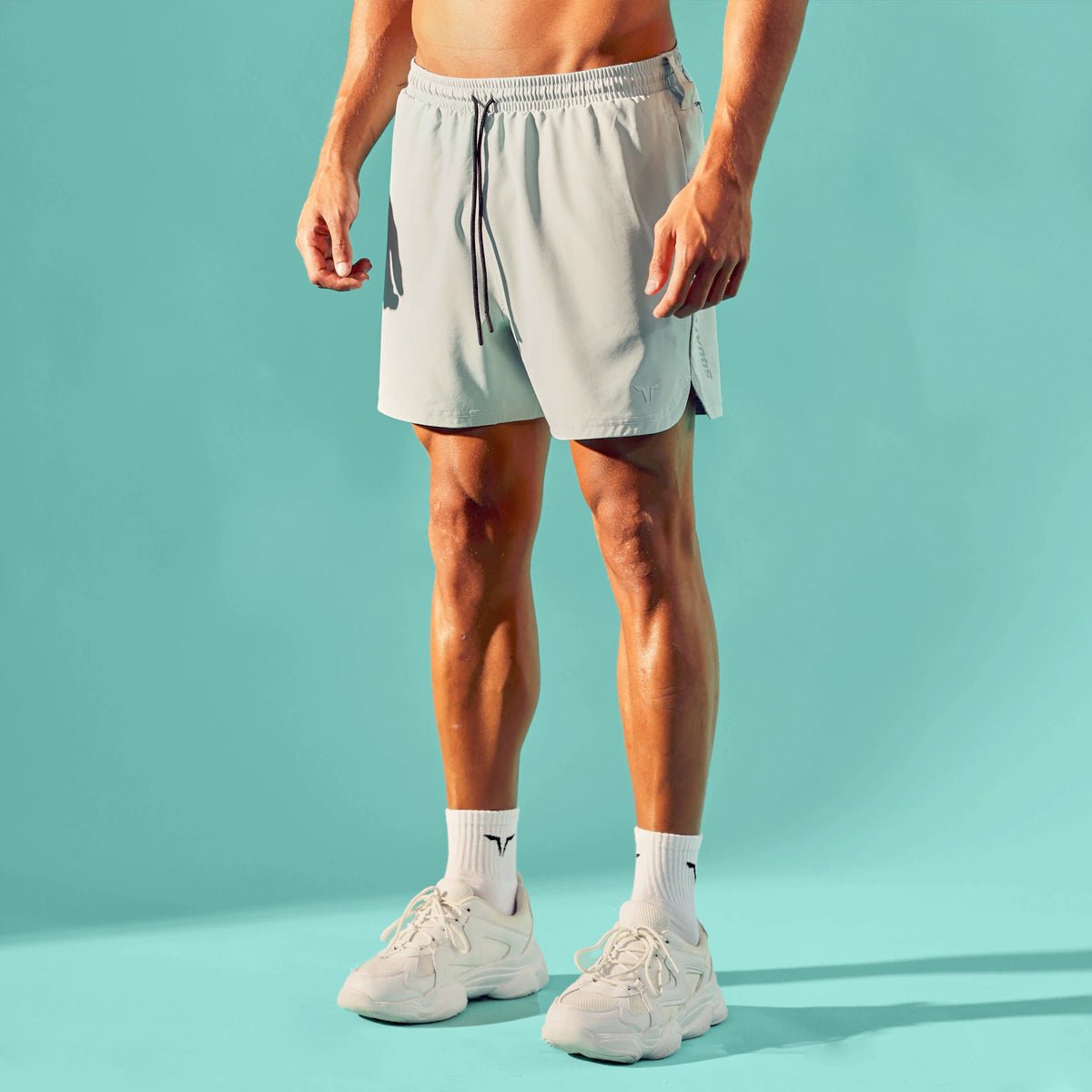 Essential Pro 5 Inch Shorts - Grey Mist Cool Men's Distressed